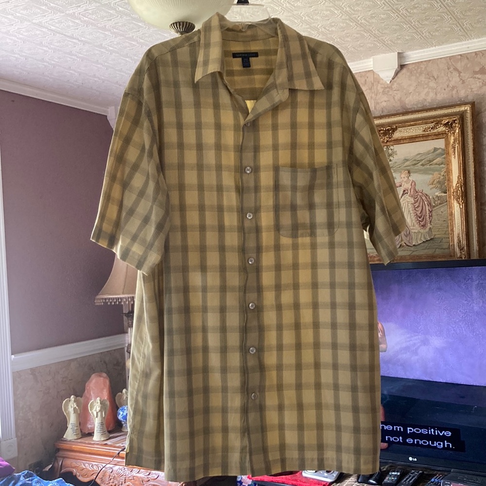 Van Huesen Casual Button  Down Shirt Tall Size 2XLT 19-191/2